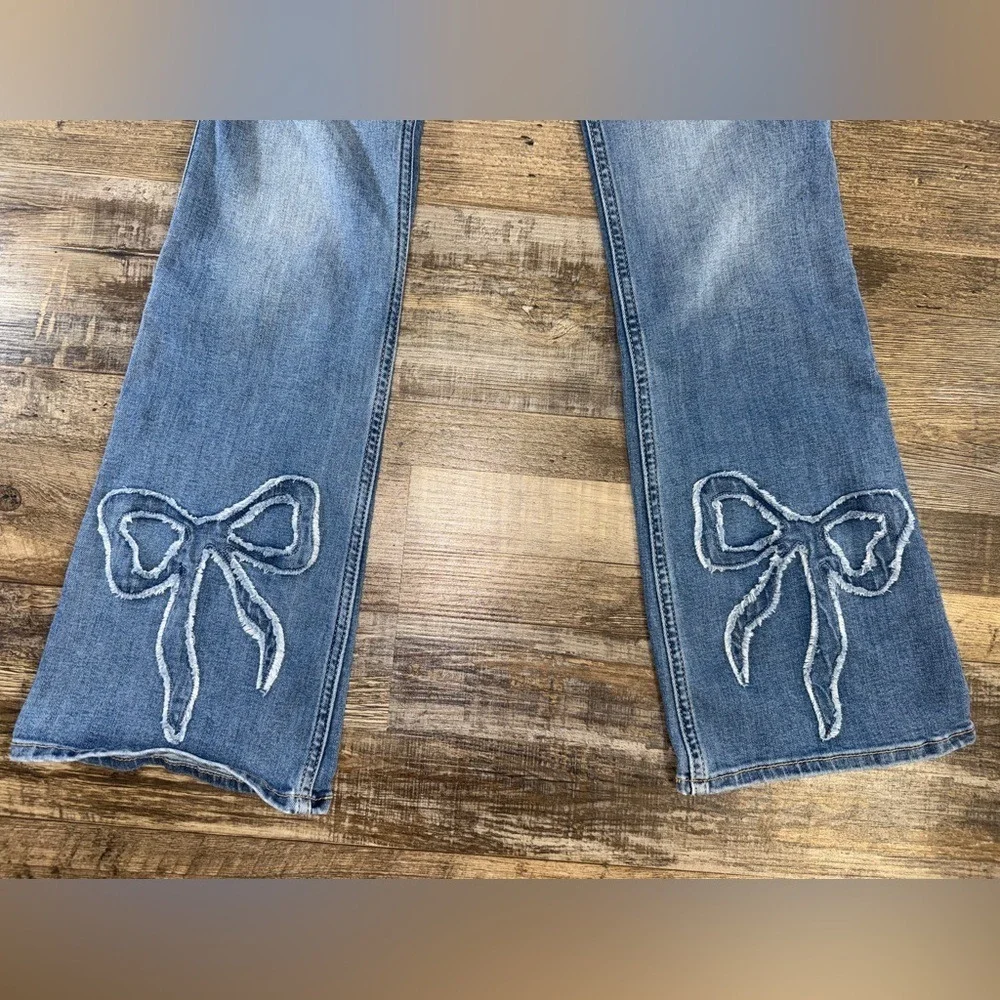 Abercrombie Kids Low Rise Bootcut Jeans Medium Wash Frayed Bow Detail Size 15/16